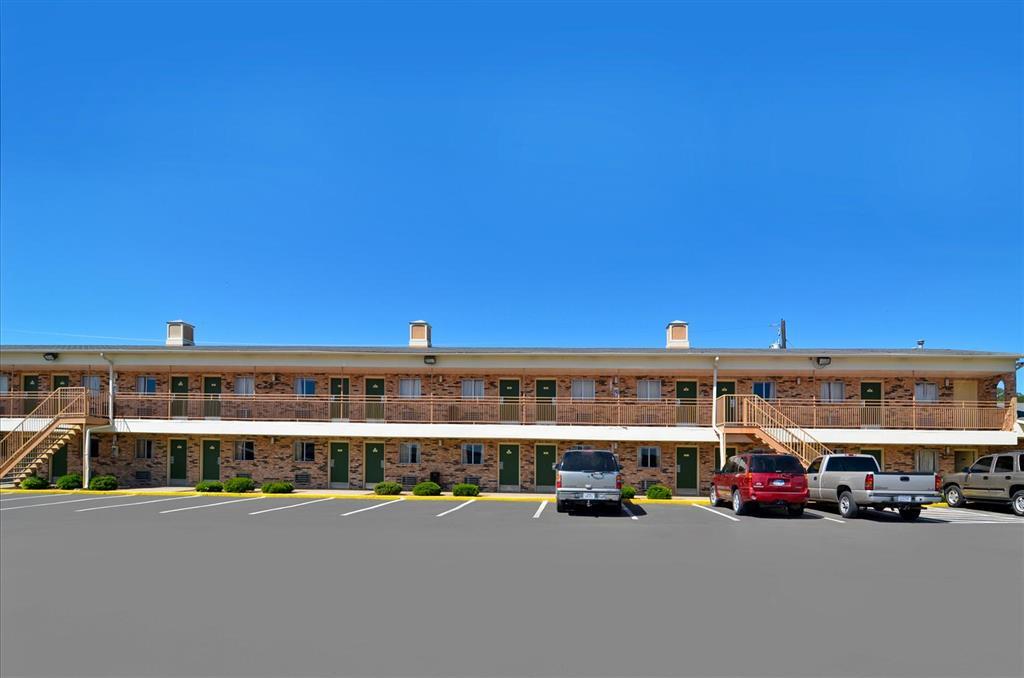 Americas Best Value Inn Crosstimbers Stephenville Exterior foto